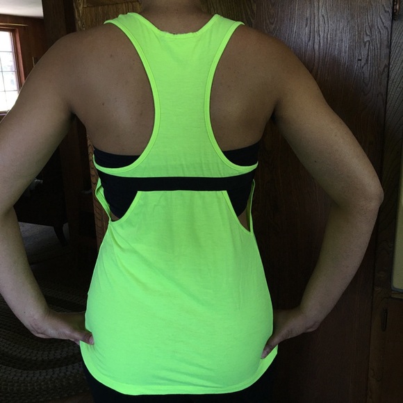 Neon Workout Tank 🏋🏽‍♀️ - Picture 3 of 4